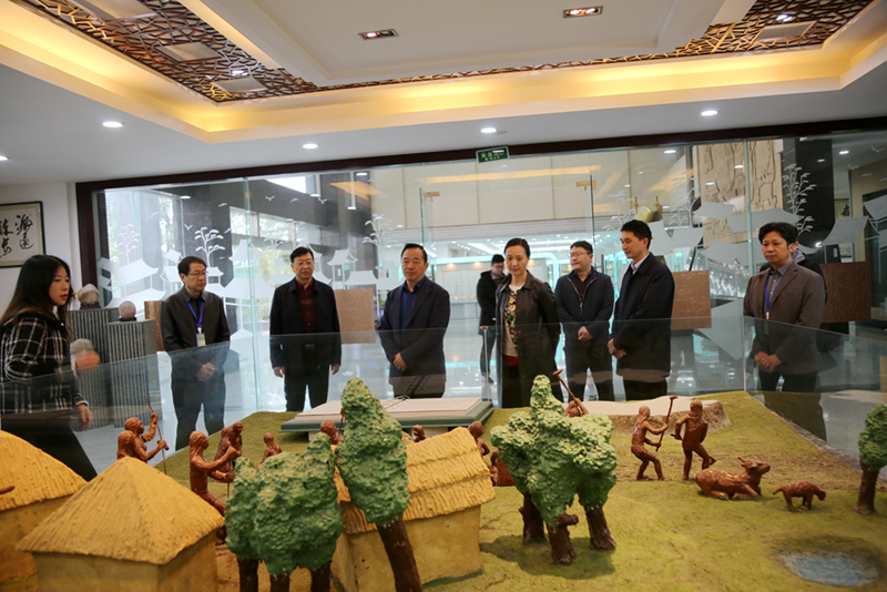 EA7A8337_副本_副本.jpg EA7A8337_副本_副本.jpg